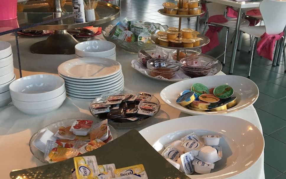 Buffet Gambar
