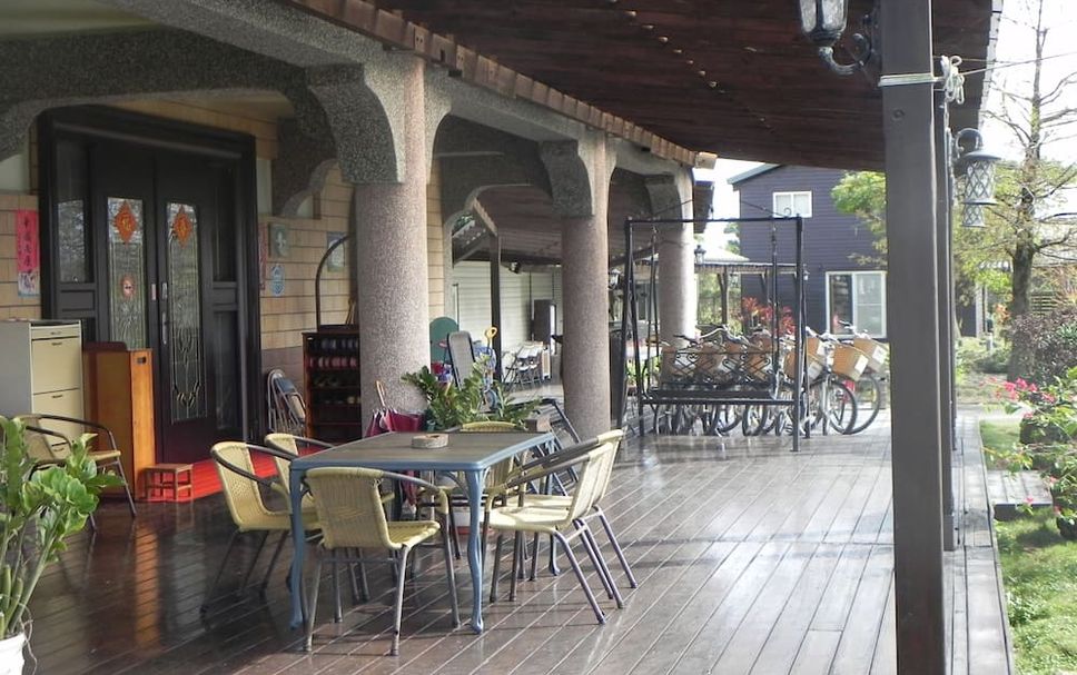 Patio Gambar