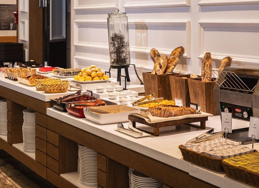 Buffet Gambar