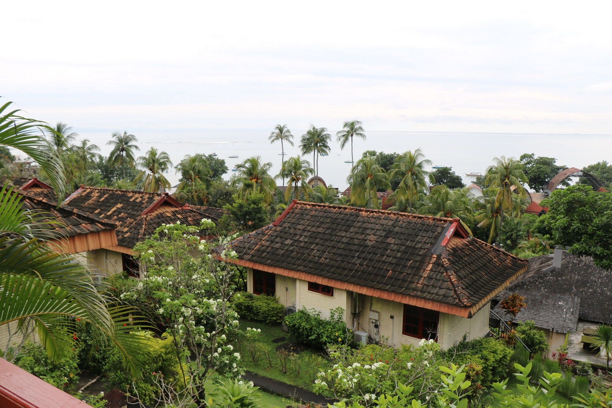 Pemandangan luar