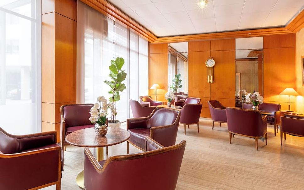 Balai Menunggu Gambar