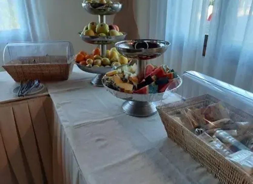 Buffet Gambar
