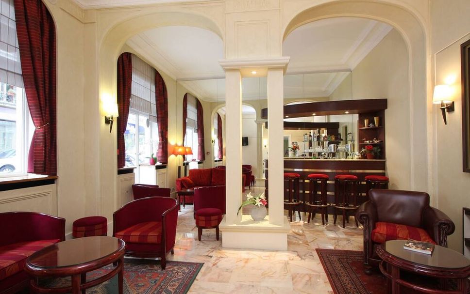 Balai Menunggu Gambar