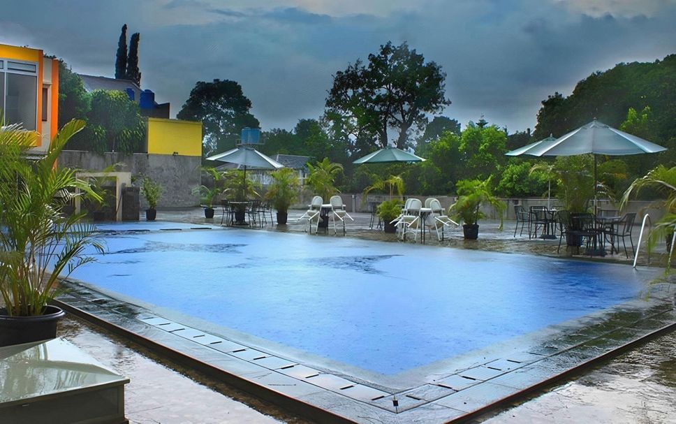 Kolam renang Gambar