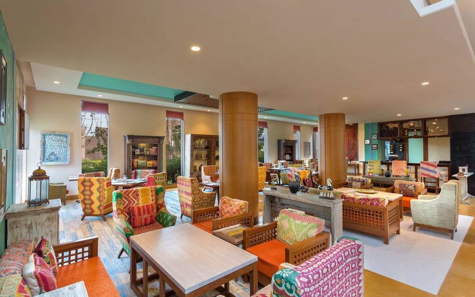 Balai Menunggu Gambar