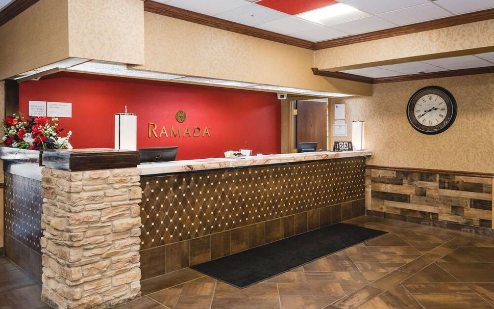 Meja Penyambut Tetamu Gambar