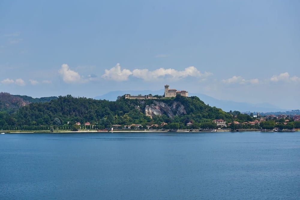 Pemandangan luar