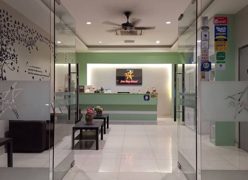Meja Penyambut Tetamu Gambar