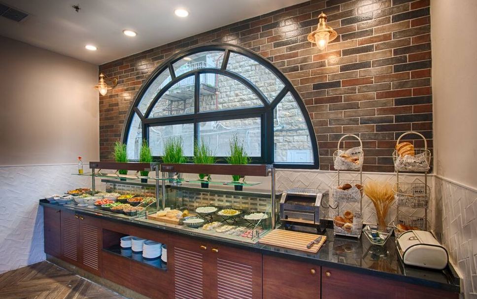 Buffet Gambar