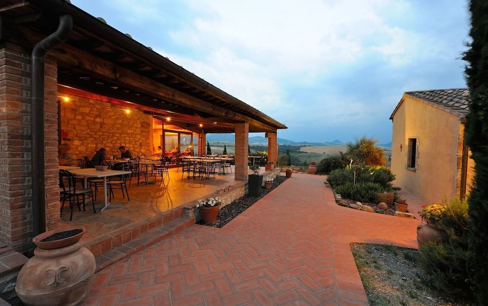 Patio Gambar