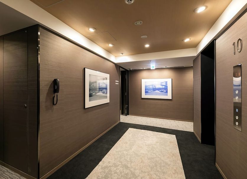 hallway Gambar