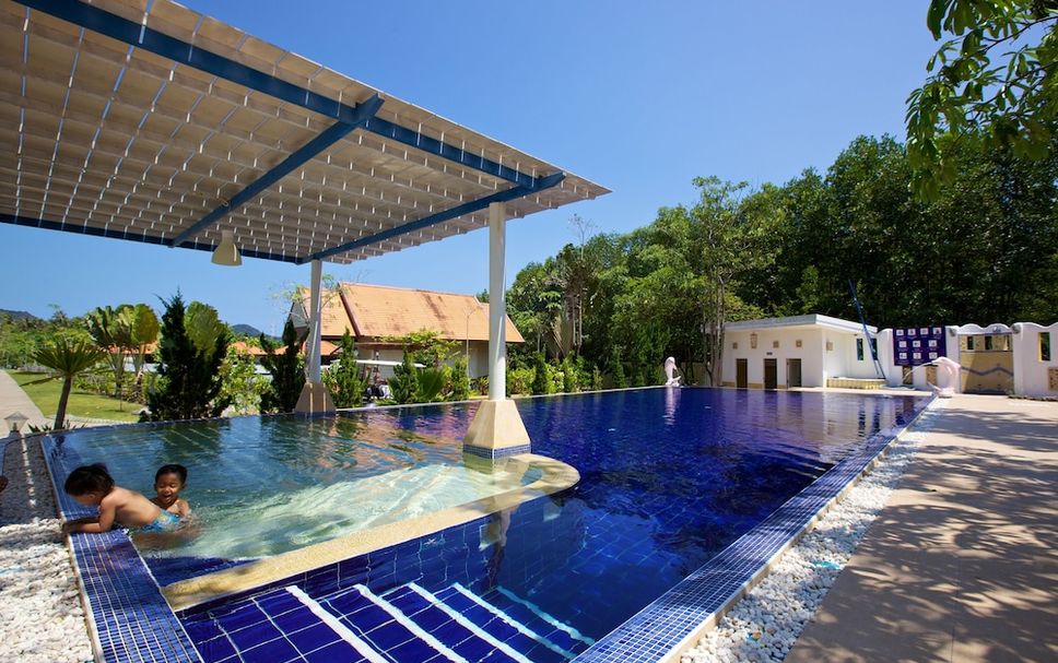Kolam renang Gambar
