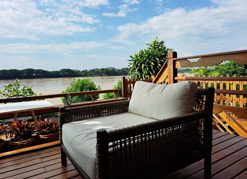 Balkoni Gambar