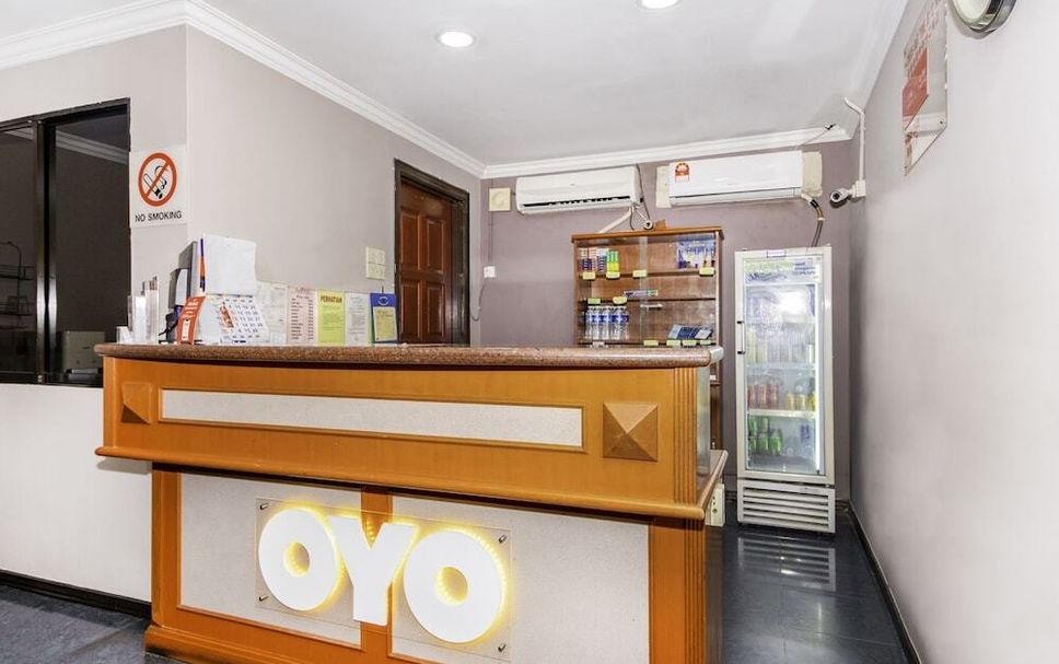 Meja Penyambut Tetamu Gambar