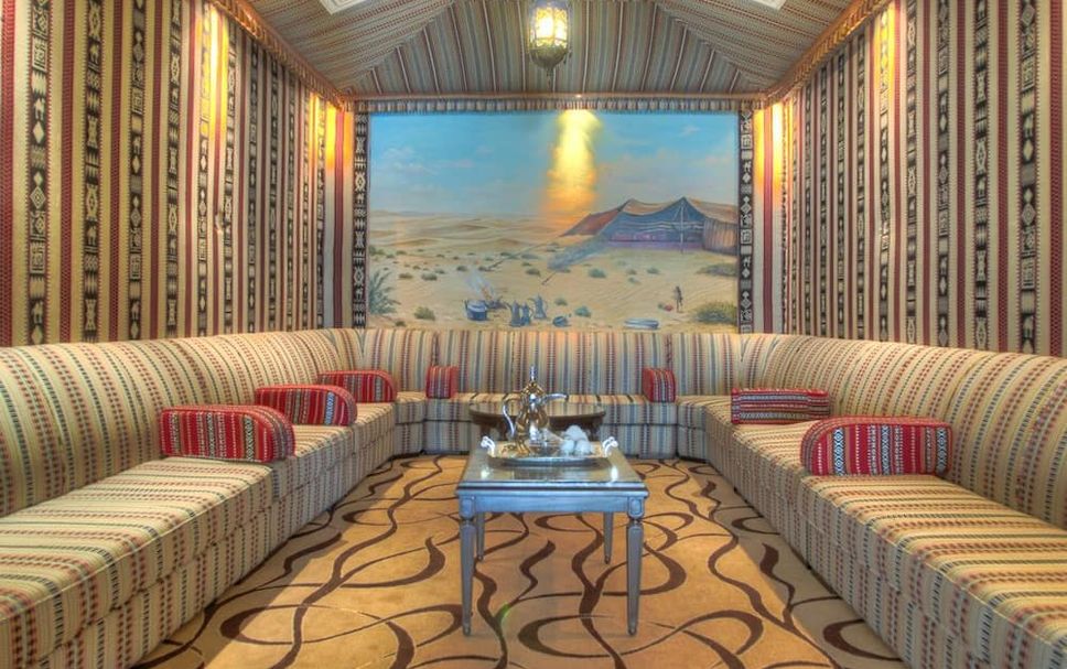 Balai Menunggu Gambar