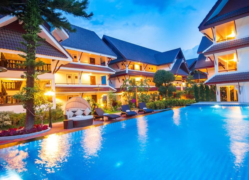 Kolam renang Gambar