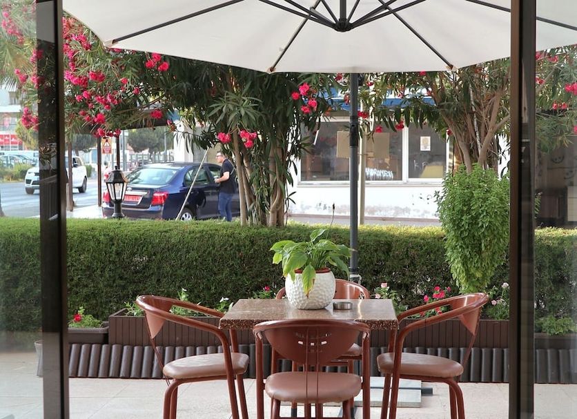 Patio Gambar