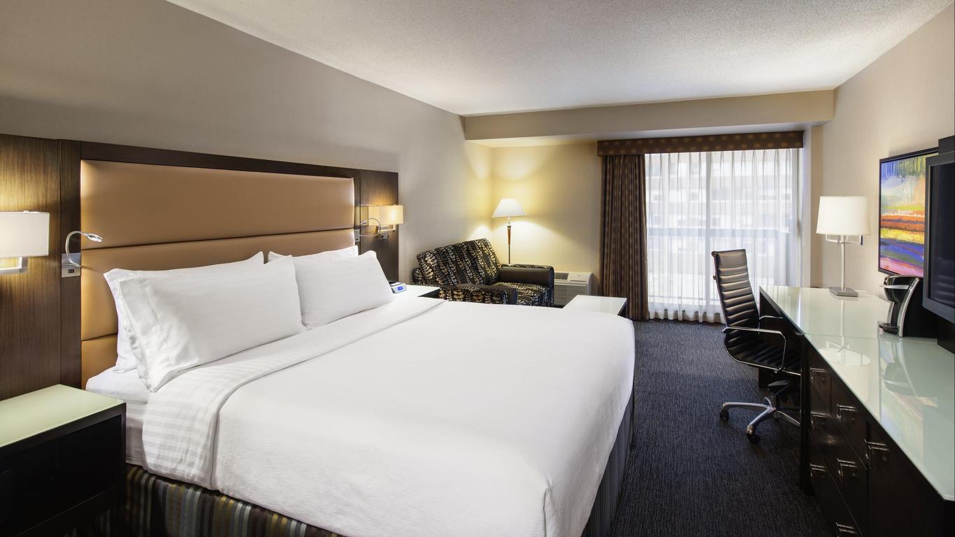 Holiday Inn Hotel & Suites Vancouver Downtown, An IHG Hotel