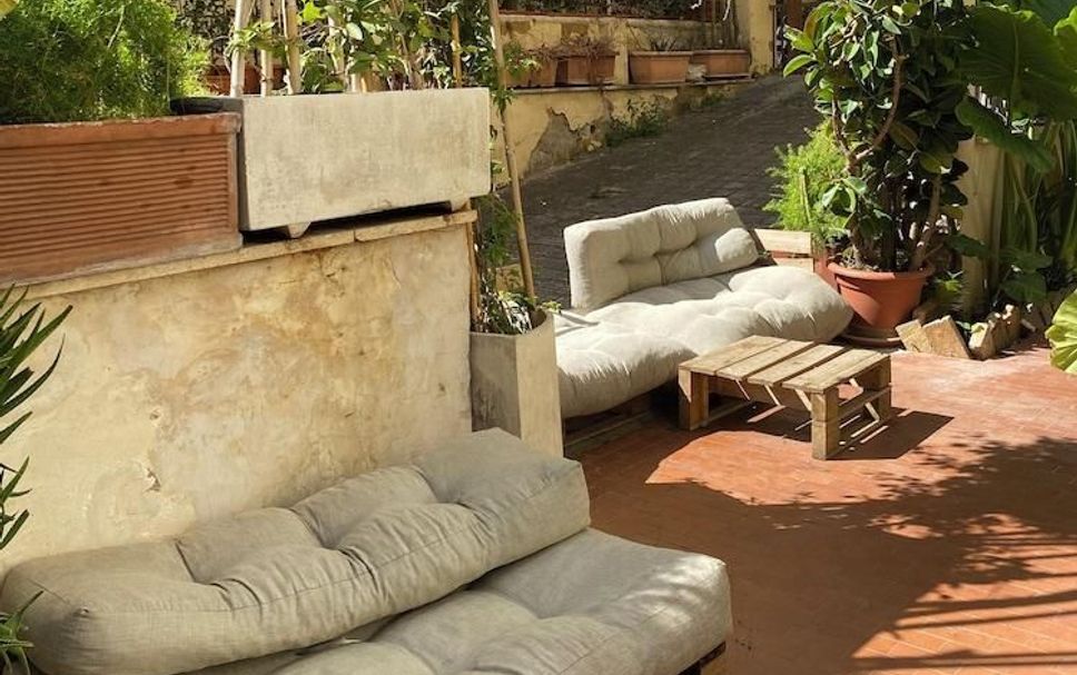 Patio Gambar