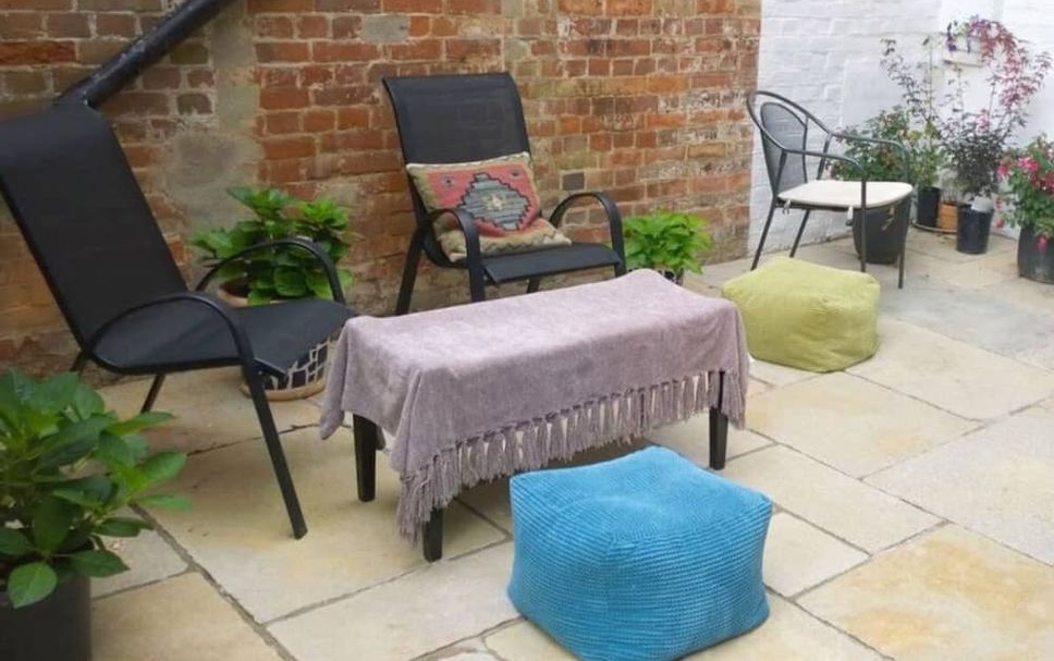 Patio Gambar