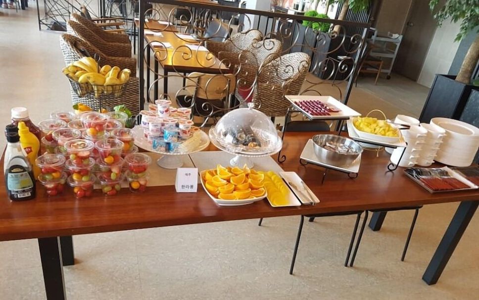 Buffet Gambar