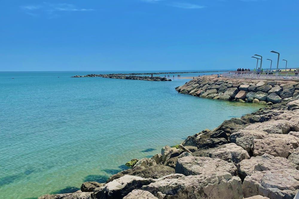 Pantai Gambar
