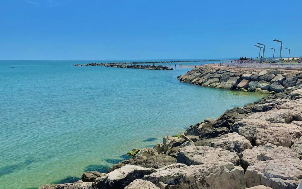 Pantai Gambar