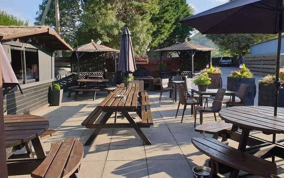 Patio Gambar