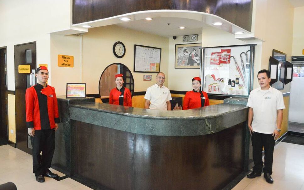 Meja Penyambut Tetamu Gambar