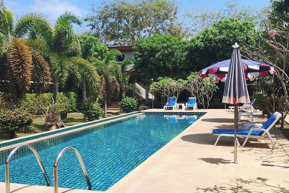 Kolam renang Gambar
