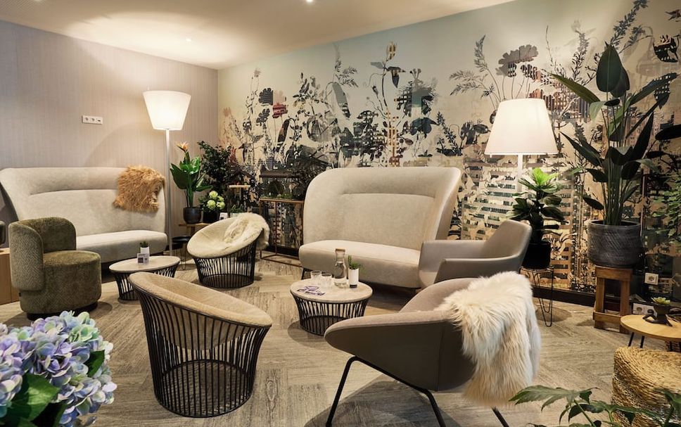 Balai Menunggu Gambar