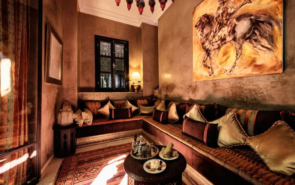 Balai Menunggu Gambar