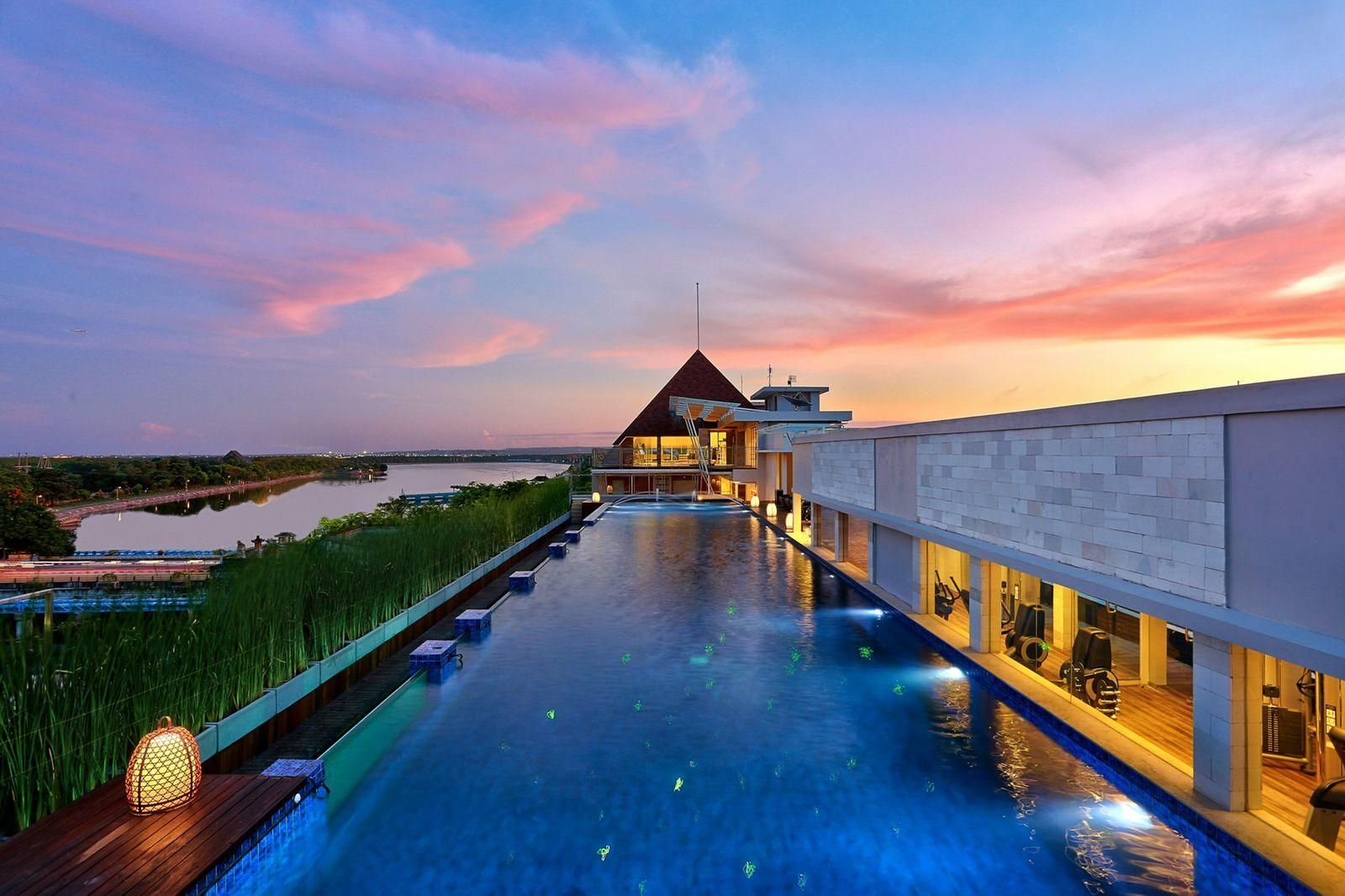 Pemandangan luar