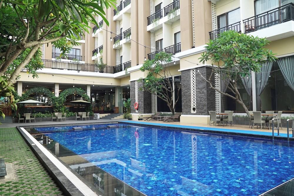 Kolam renang Gambar