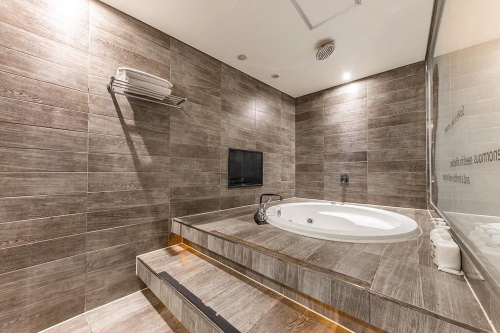 Hotel amenity