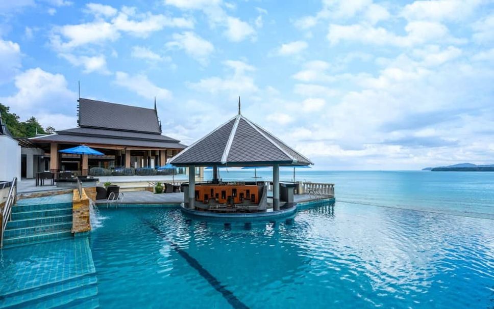 Kolam renang Gambar