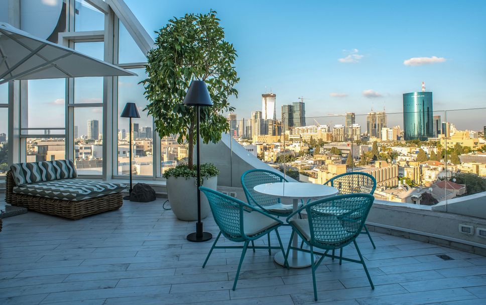 Balkoni Gambar