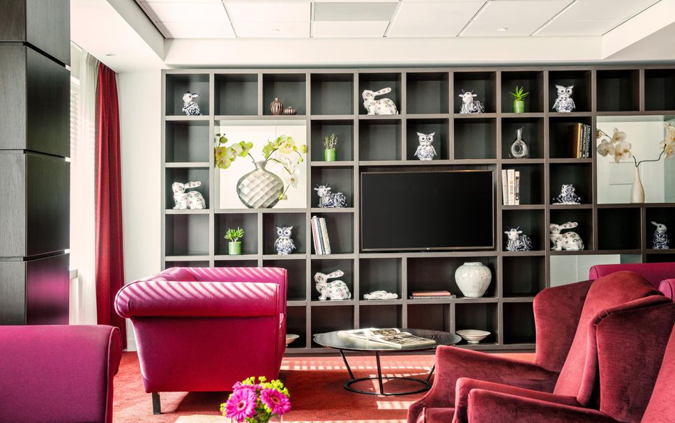 Balai Menunggu Gambar