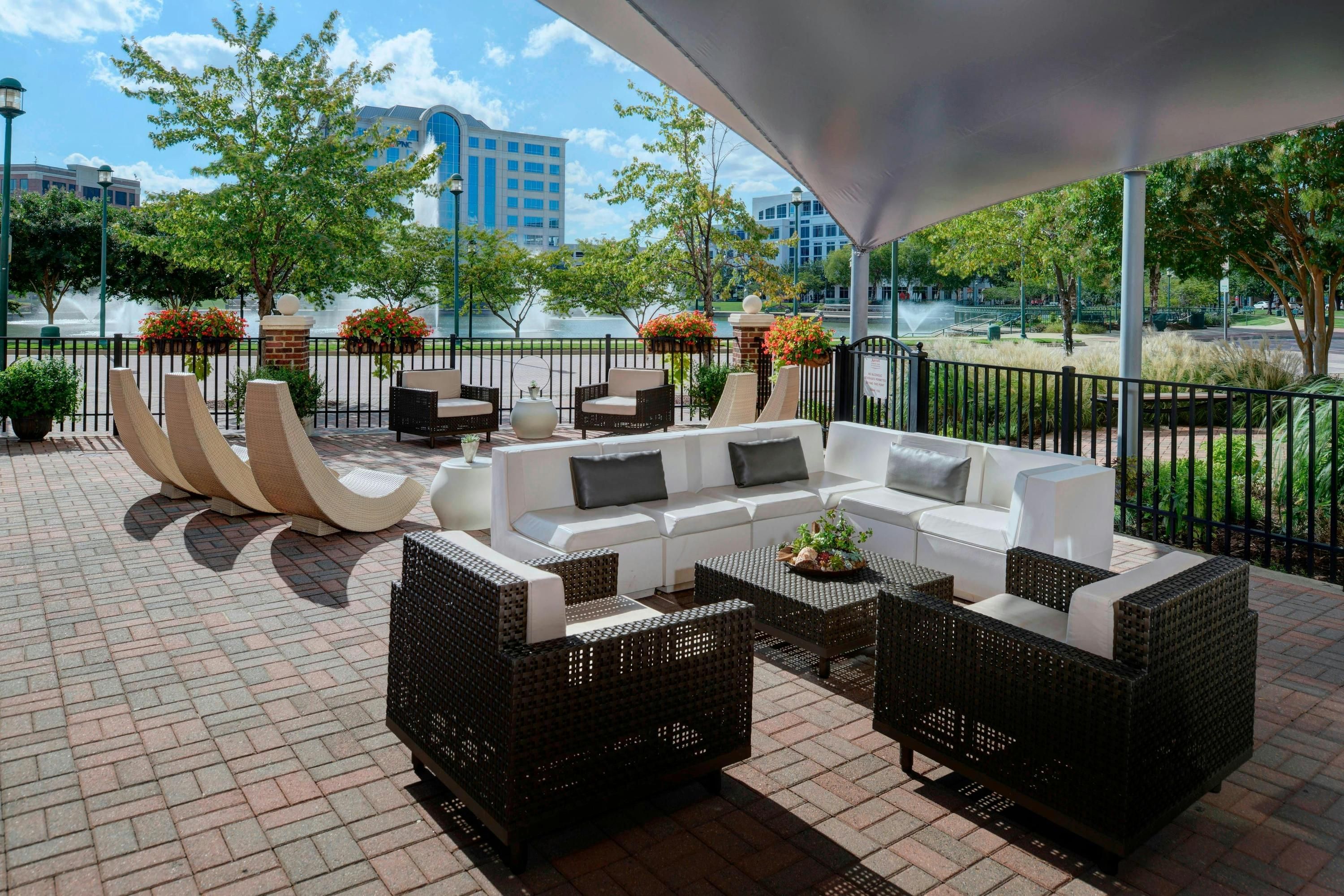 Patio Gambar