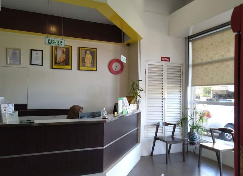 Meja Penyambut Tetamu Gambar