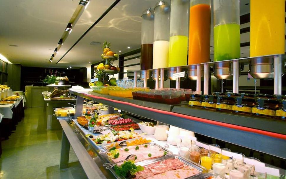 Buffet Gambar