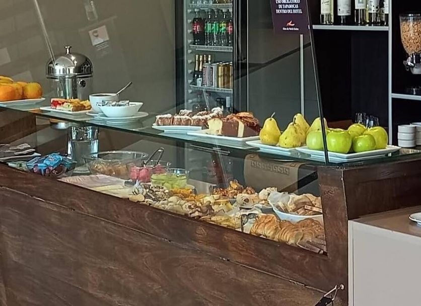 Buffet Gambar