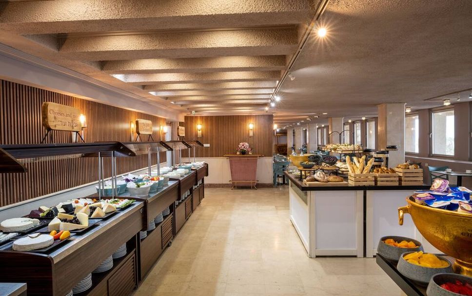 Buffet Gambar
