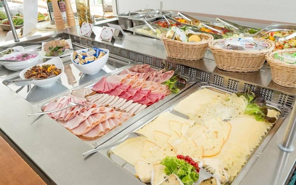 Buffet Gambar