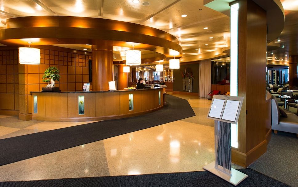 Meja Penyambut Tetamu Gambar