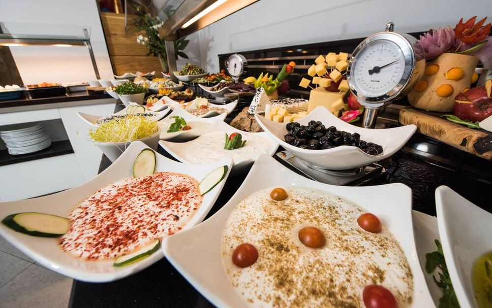 Buffet Gambar
