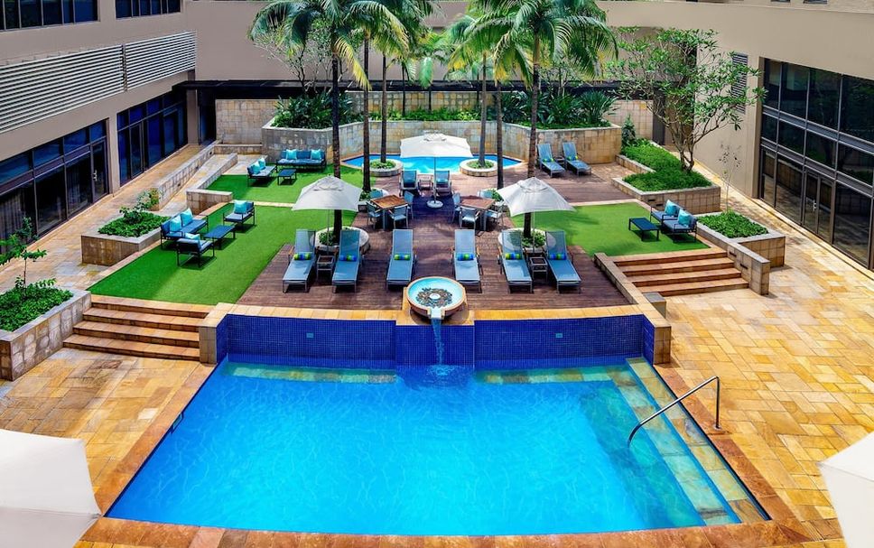 Kolam renang Gambar