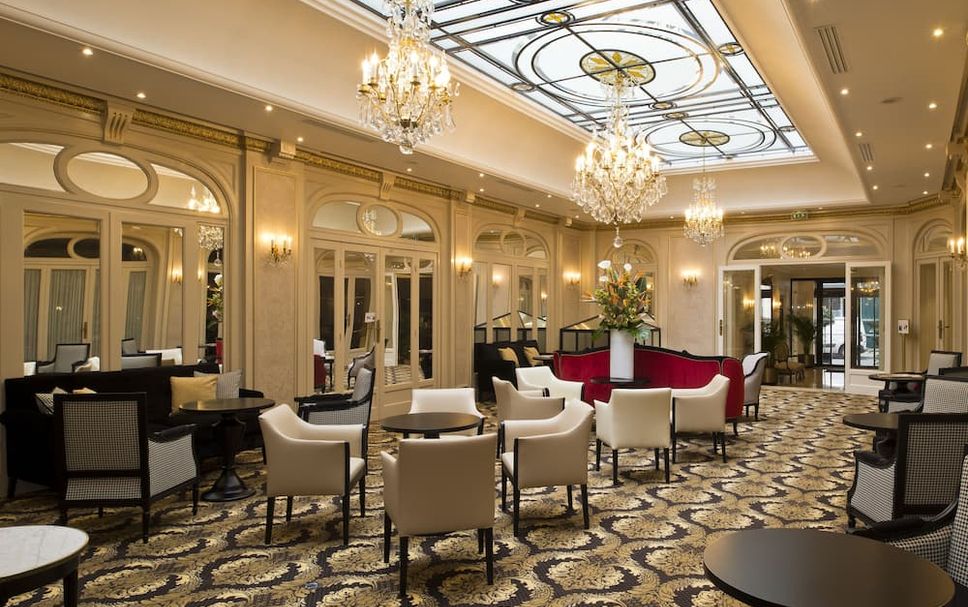 Balai Menunggu Gambar