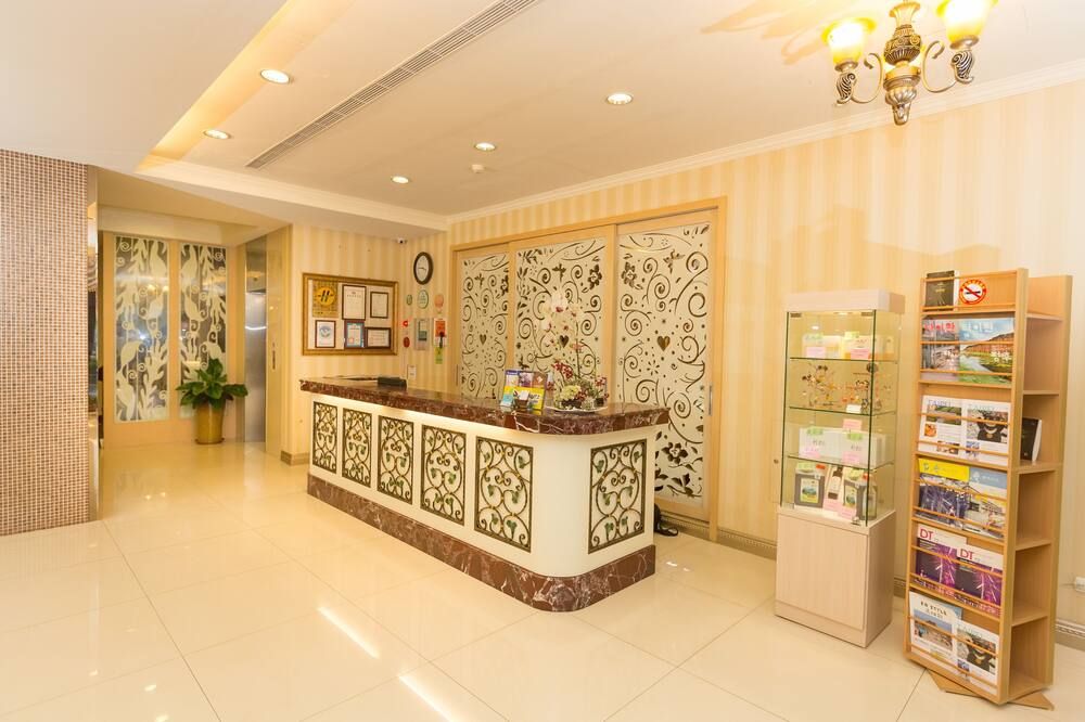 Meja Penyambut Tetamu