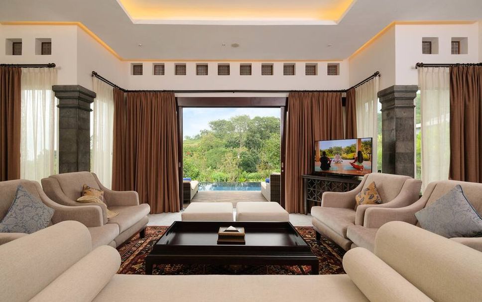 Balai Menunggu Gambar